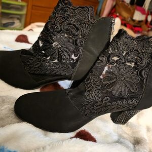Elegant Black Lace Ankle Boots